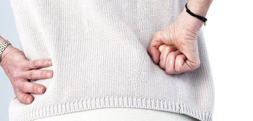 hip-pain-prp-960x600-1 hip-pain-prp-960x600-1